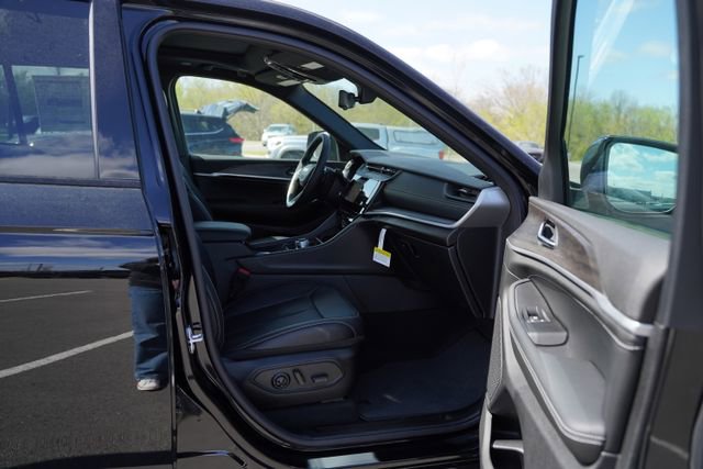 New 2026 Jeep Grand Cherokee Limited image 19