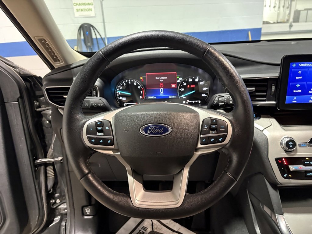 Used 2023 Ford Explorer XLT w/ Equipment Group 202A image 12