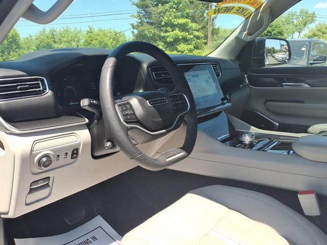 Certified 2023 Jeep Wagoneer 4WD w/ Premium Group I image 25