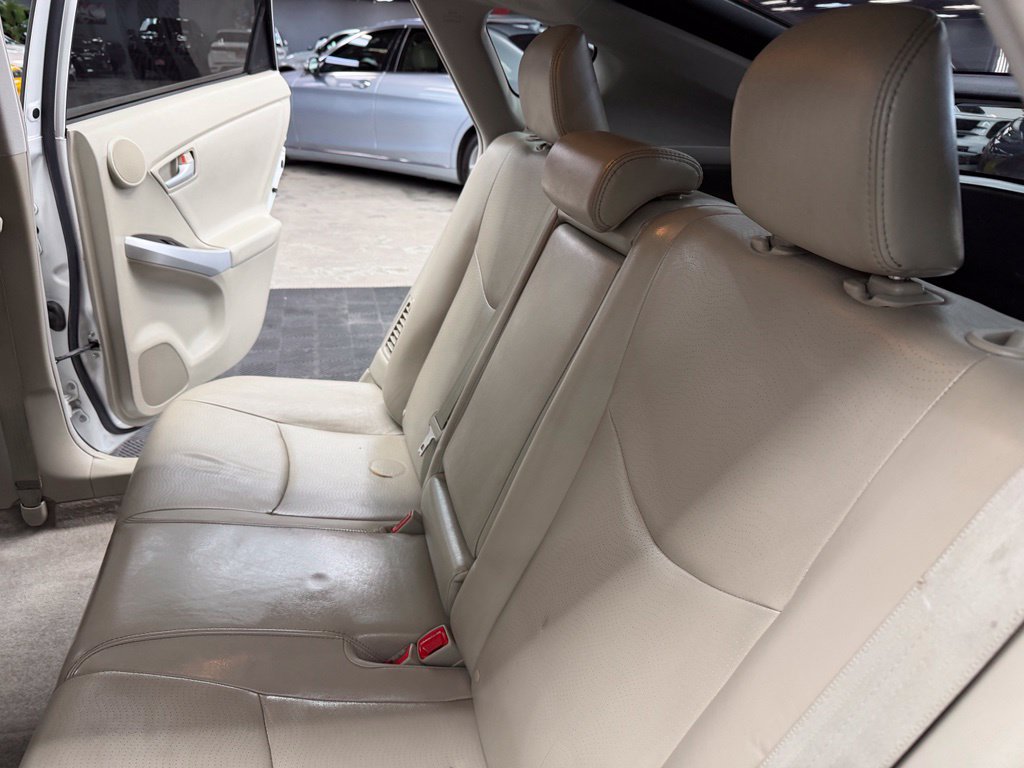Used 2011 Toyota Prius Four w/ Navigation Pkg FWD image 39