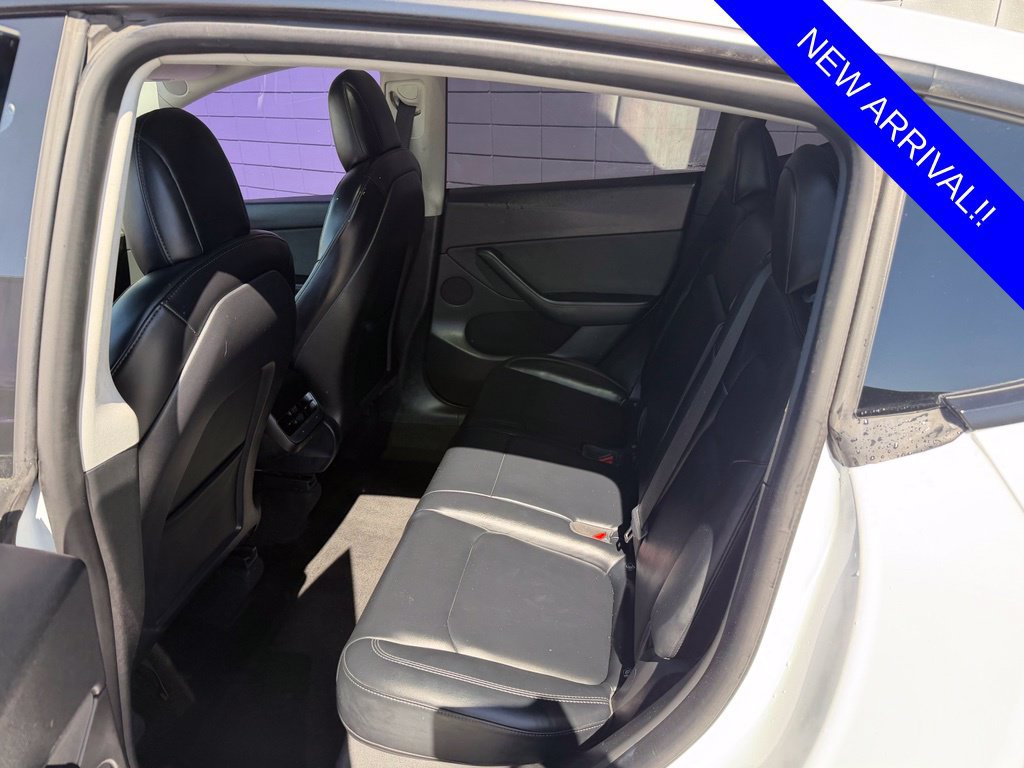 Used 2022 Tesla Model Y Performance AWD/4WD image 11