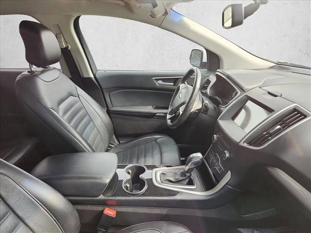 Used 2017 Ford Edge SEL w/ Equipment Group 201A AWD/4WD image 5