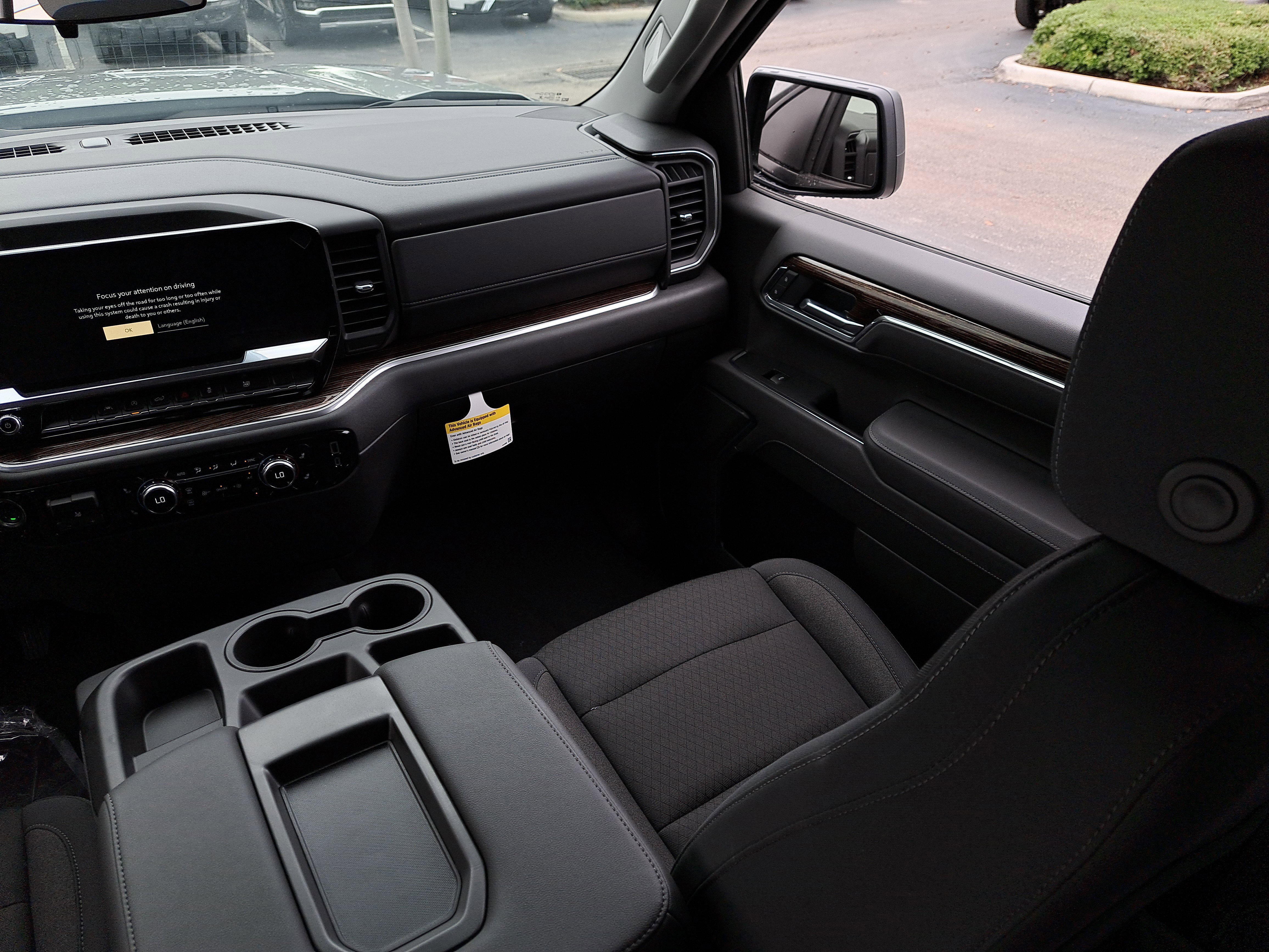 New 2025 GMC Sierra 1500 Elevation w/ LPO, Elevation Black Package image 17