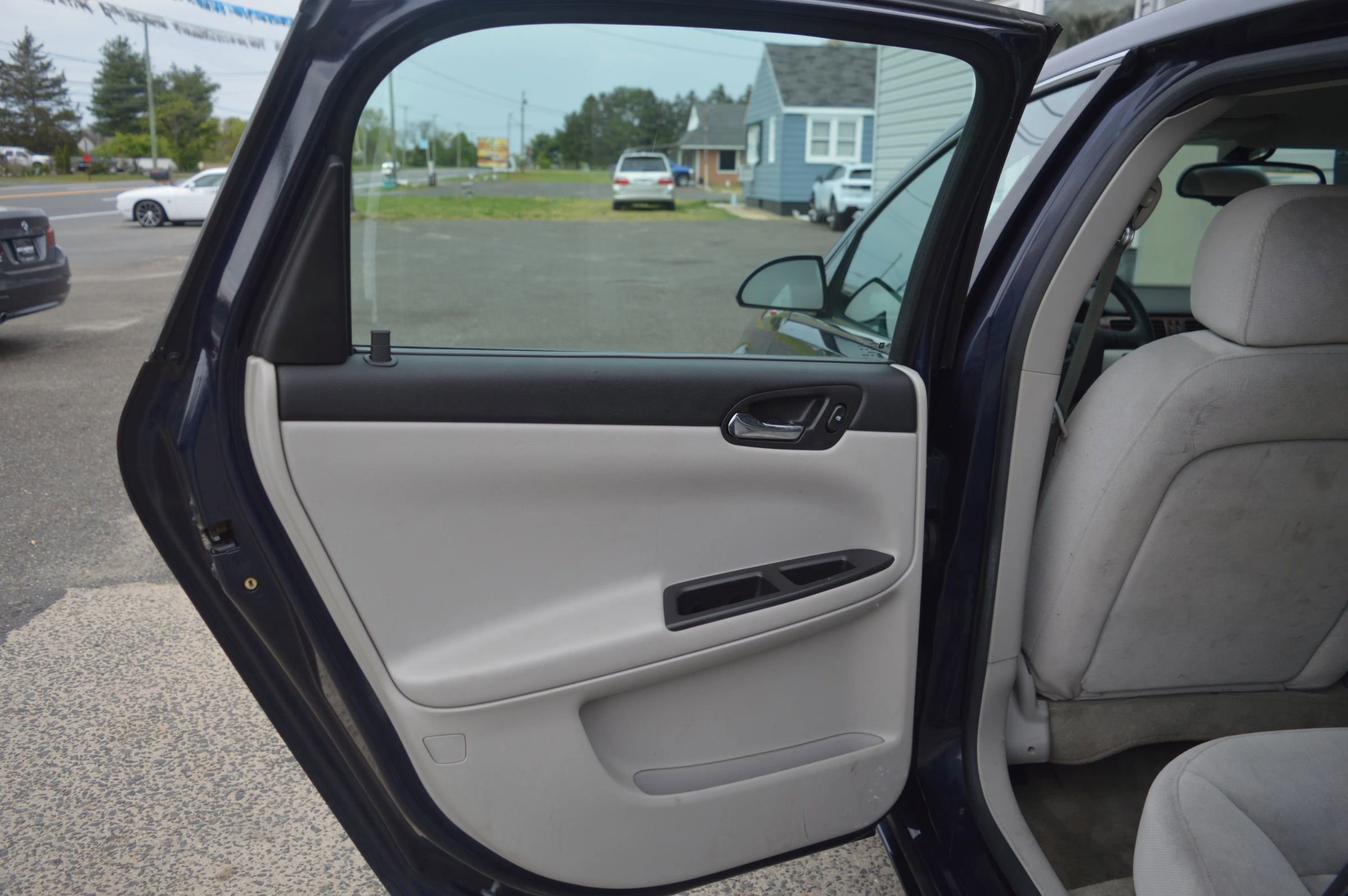 Used 2007 Chevrolet Impala LT image 22