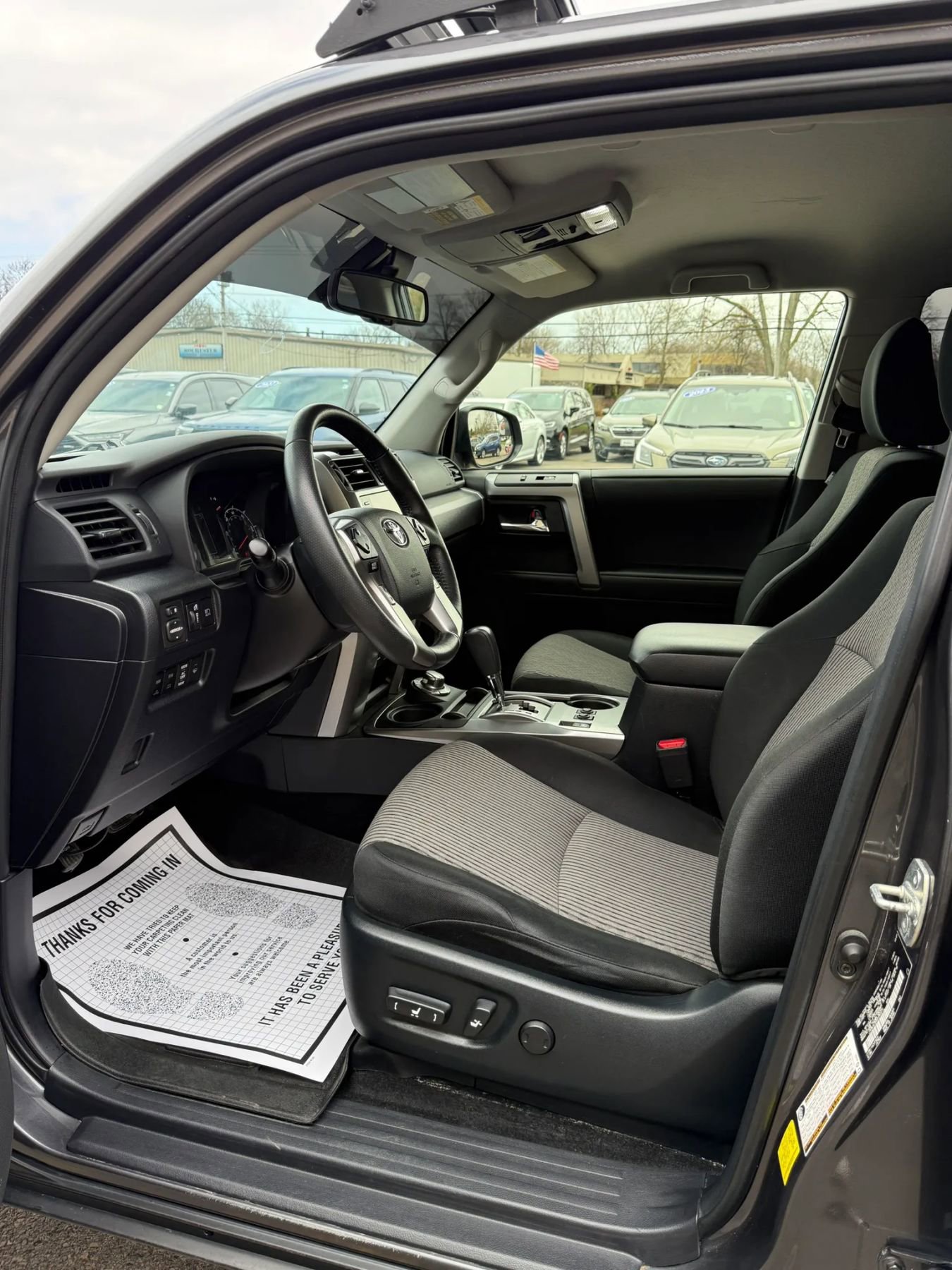 Used 2022 Toyota 4Runner SR5 AWD/4WD image 22