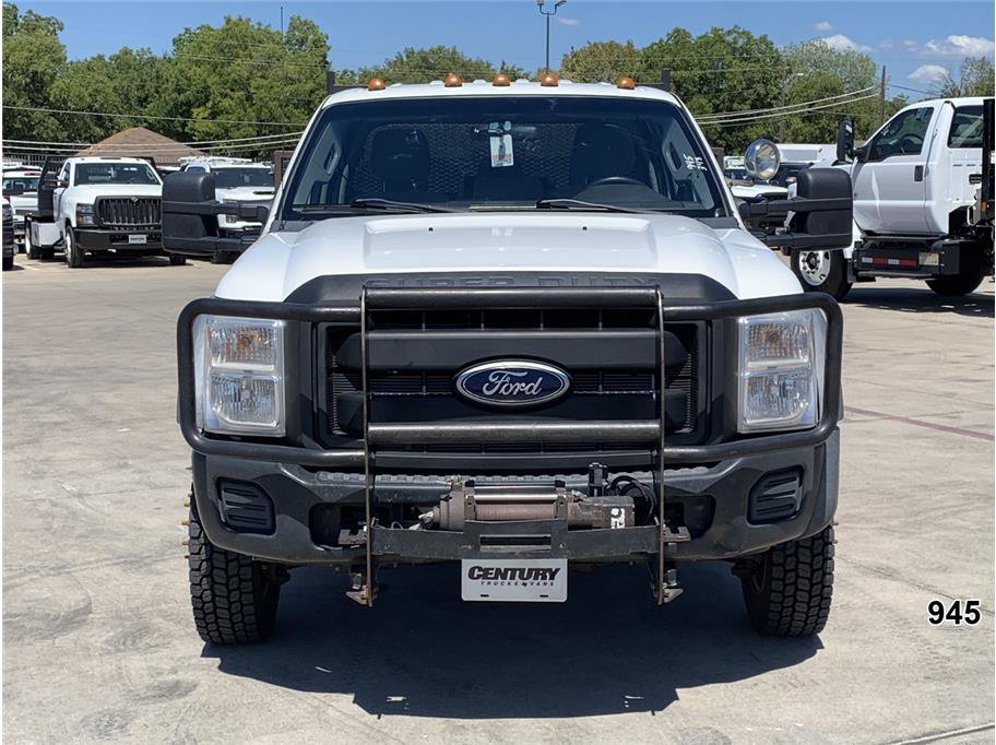 Used 2011 Ford F550 4x4 Crew Cab Super Duty w/ Payload Upgrade Pkg image 13