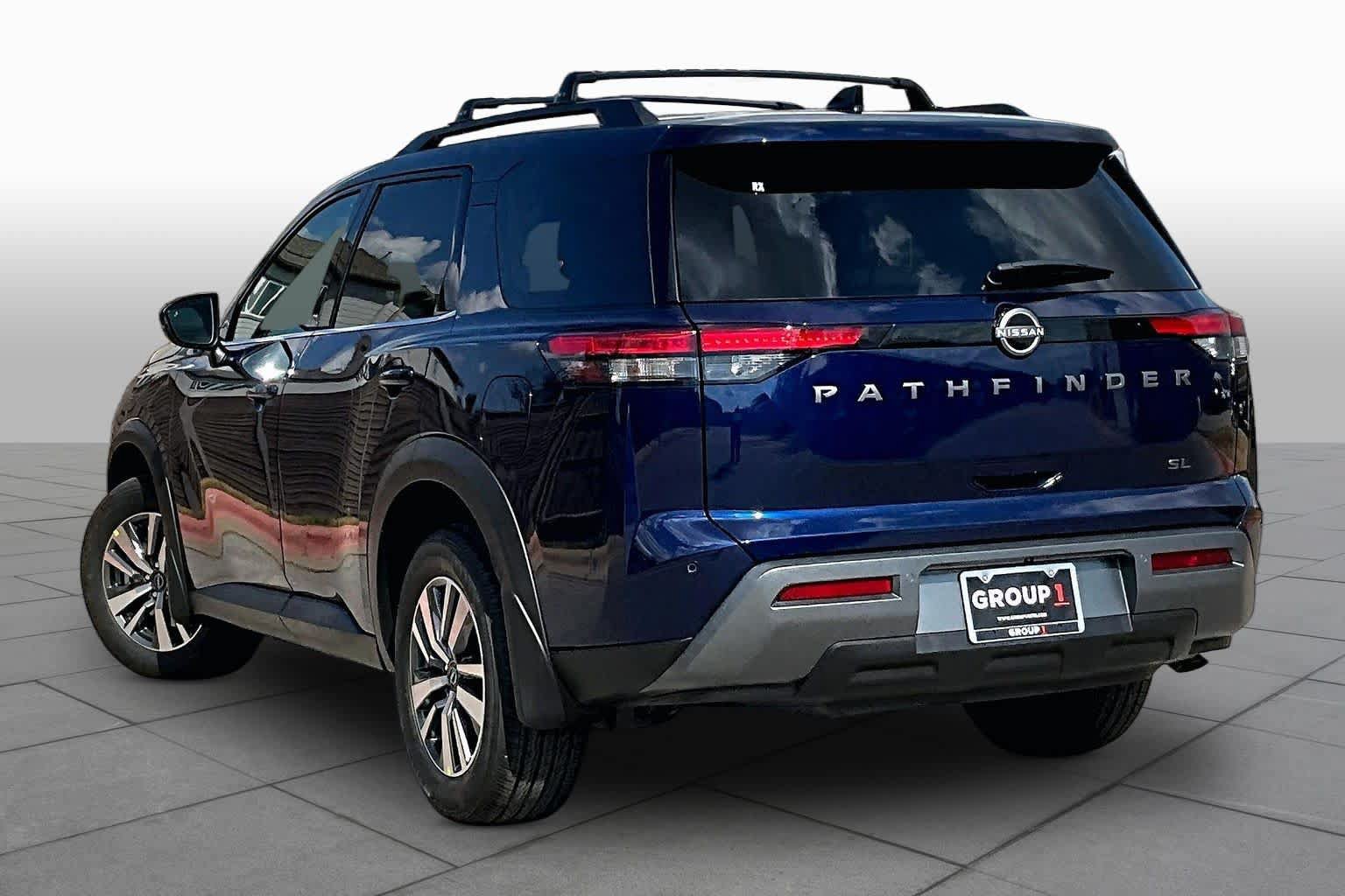 New 2026 Nissan Pathfinder SL FWD image 7
