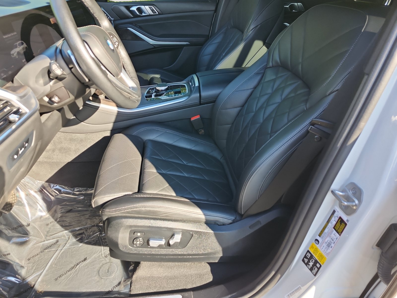 Used 2024 BMW X5 xDrive40i AWD/4WD image 9