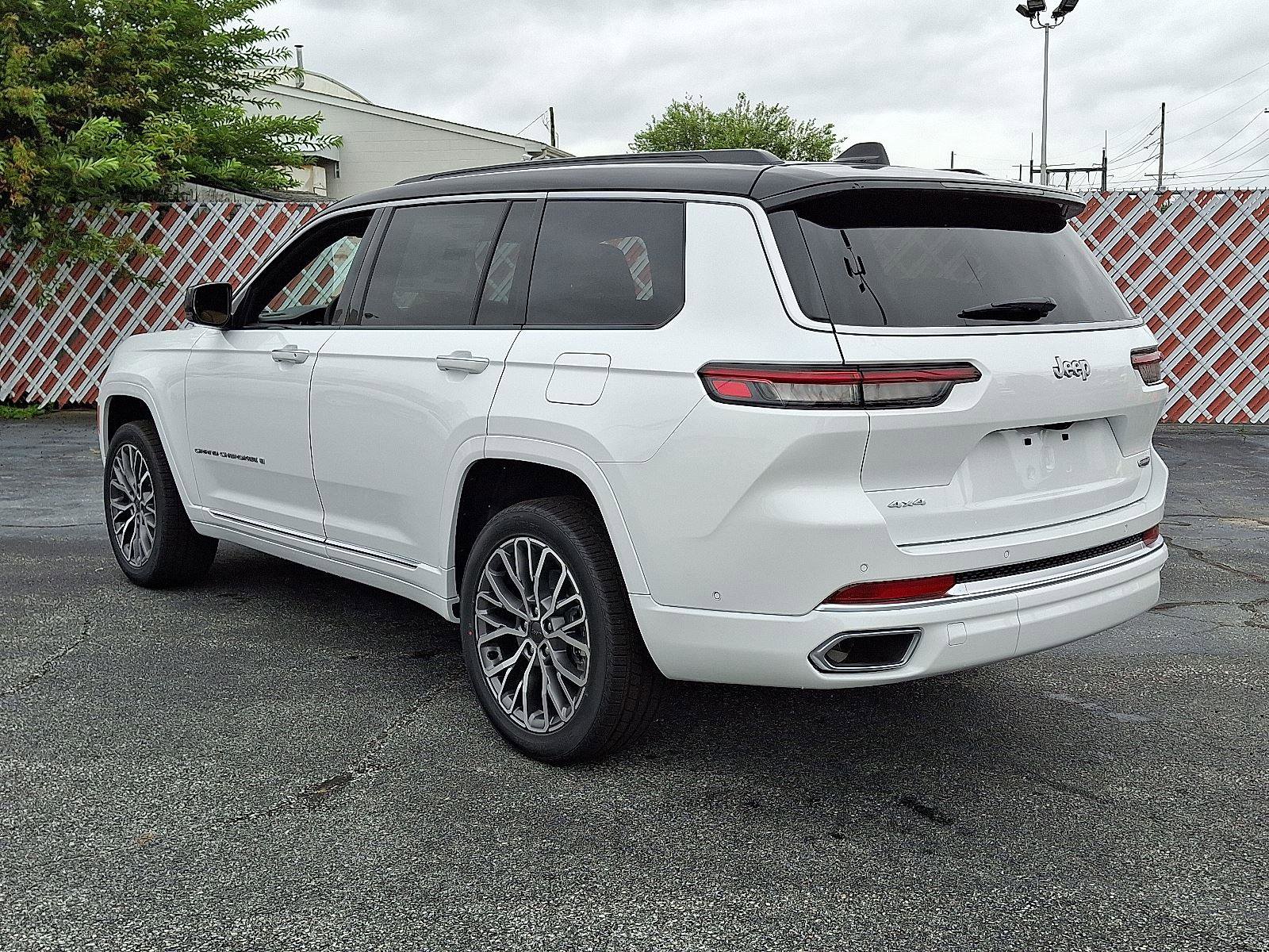 New 2025 Jeep Grand Cherokee L Summit image 6