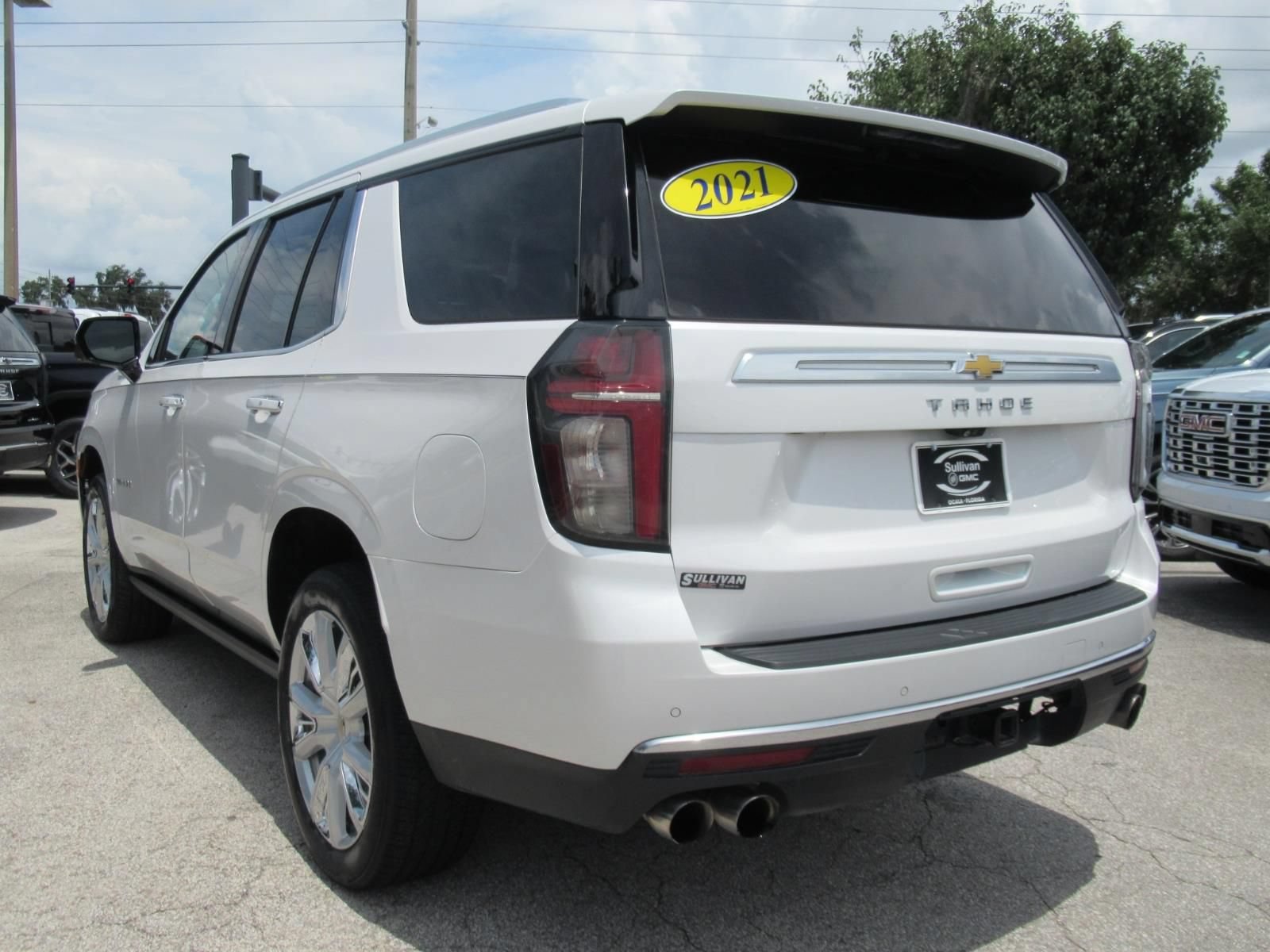 Used 2021 Chevrolet Tahoe High Country w/ Premium Package AWD/4WD image 5