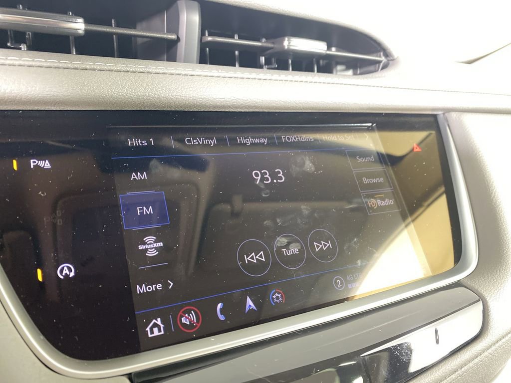 New 2025 Cadillac XT5 Premium Luxury w/ LPO, Floor Liner Package image 15