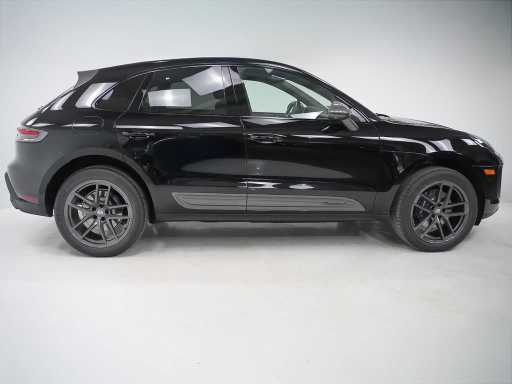 Certified 2026 Porsche Macan Turbo AWD/4WD image 9