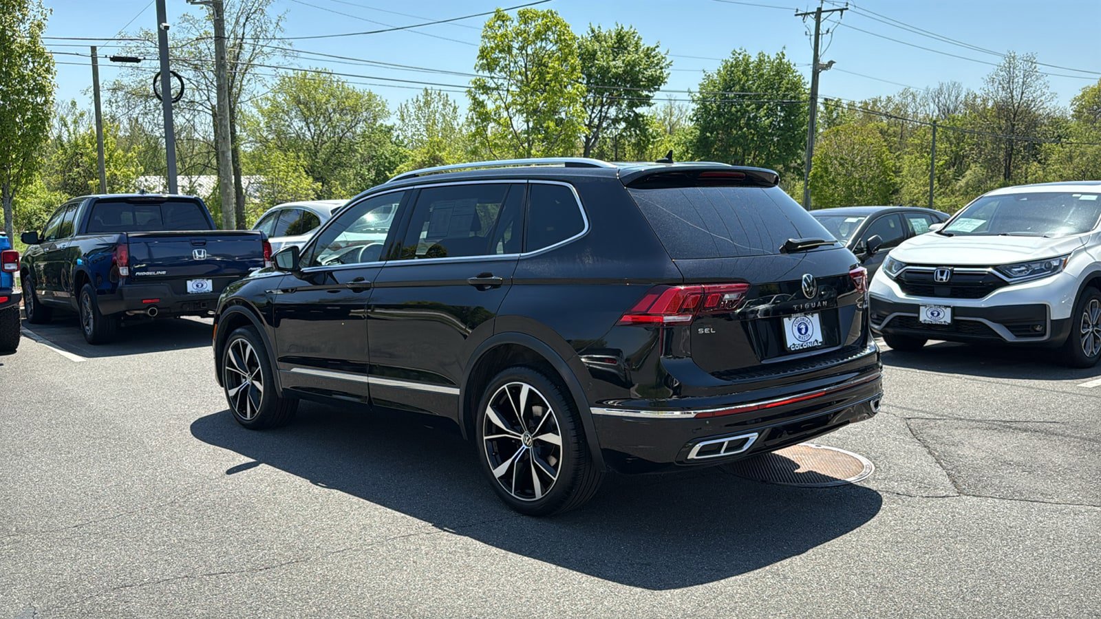 Used 2023 Volkswagen Tiguan SEL R-Line AWD/4WD image 6