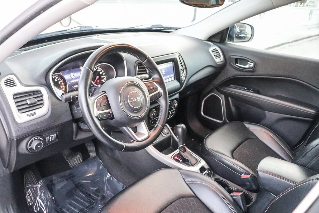 Used 2020 Jeep Compass Latitude w/ Popular Equipment Group FWD image 22