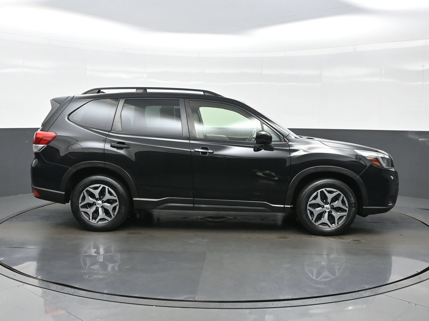 Used 2020 Subaru Forester Premium w/ Popular Package #1 AWD/4WD image 7