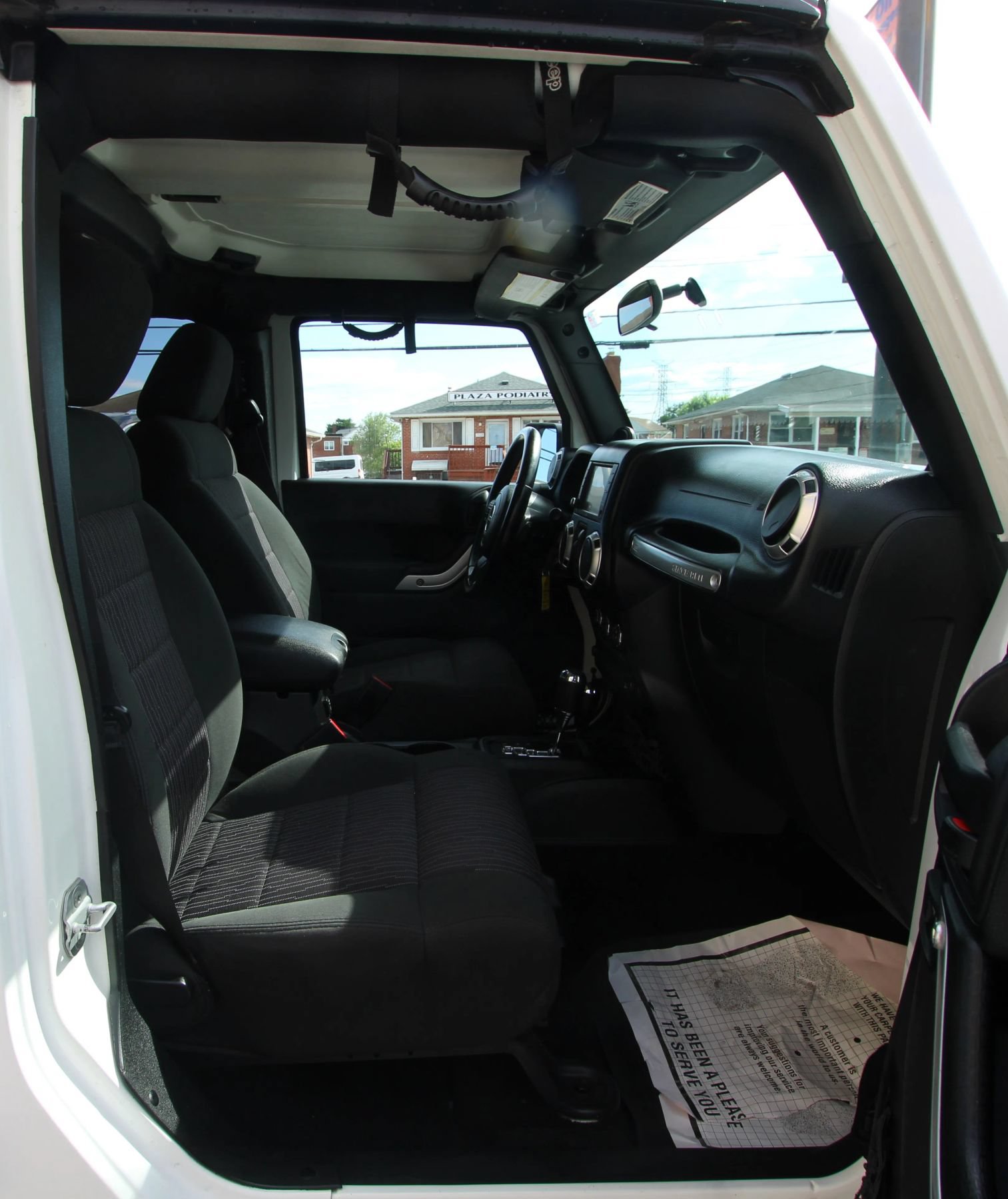 Used 2012 Jeep Wrangler Unlimited Sahara w/ Dual Top Group AWD/4WD image 10