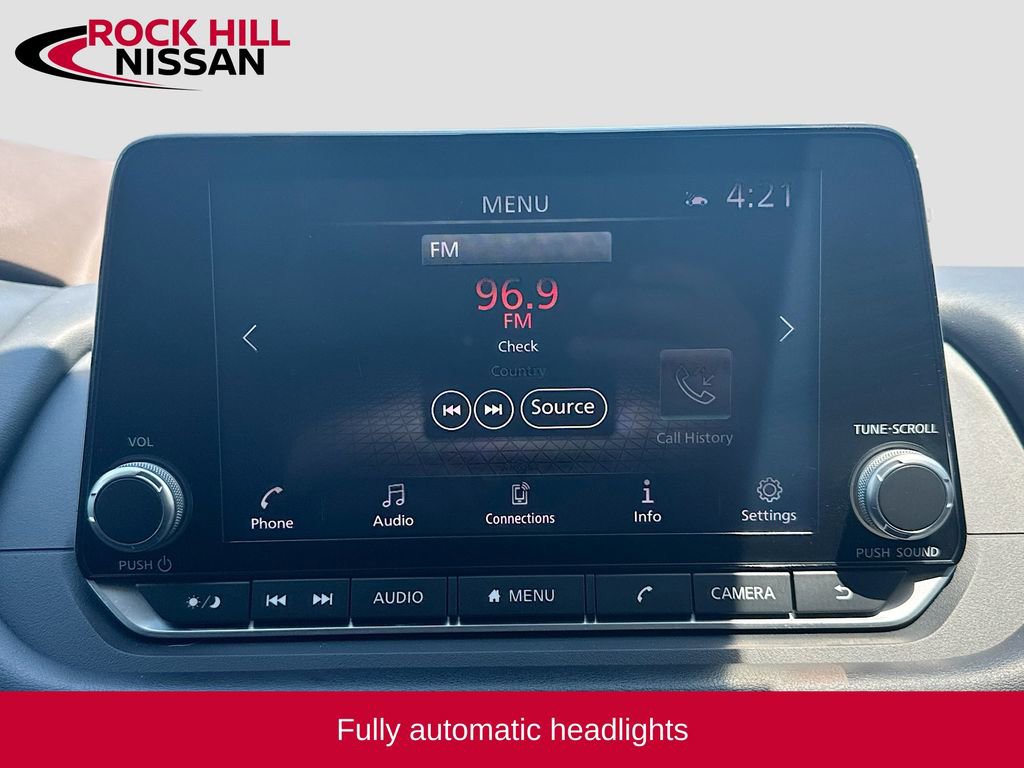 Used 2021 Nissan Rogue SV FWD image 15