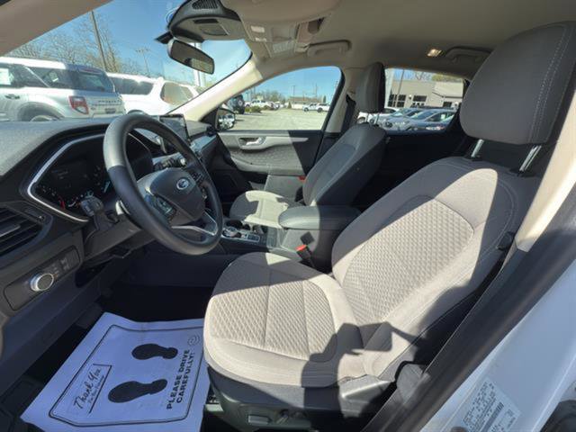 Used 2020 Ford Escape SE FWD image 13