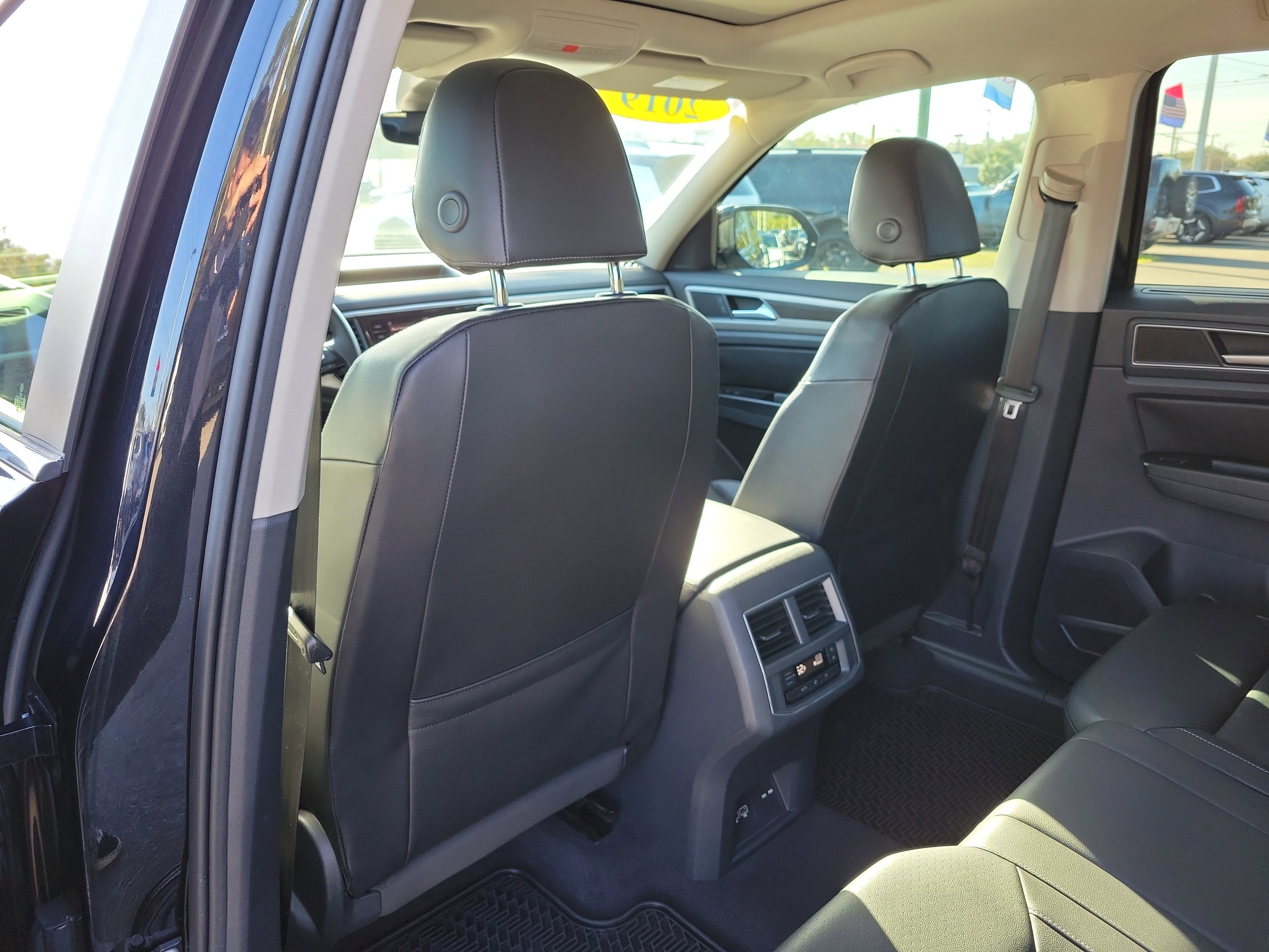 Used 2019 Volkswagen Atlas SEL image 17