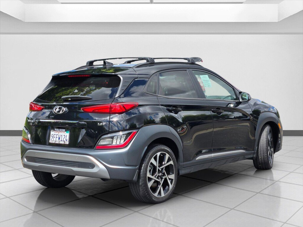 Used 2023 Hyundai Kona Limited FWD image 5