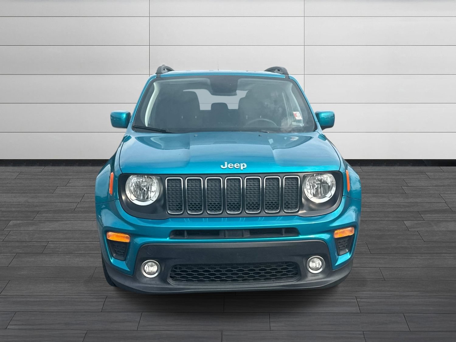 Used 2019 Jeep Renegade Latitude FWD image 11