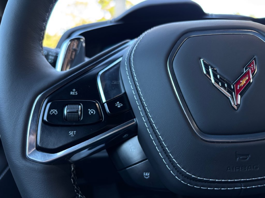Used 2025 Chevrolet Corvette Z06 RWD image 23