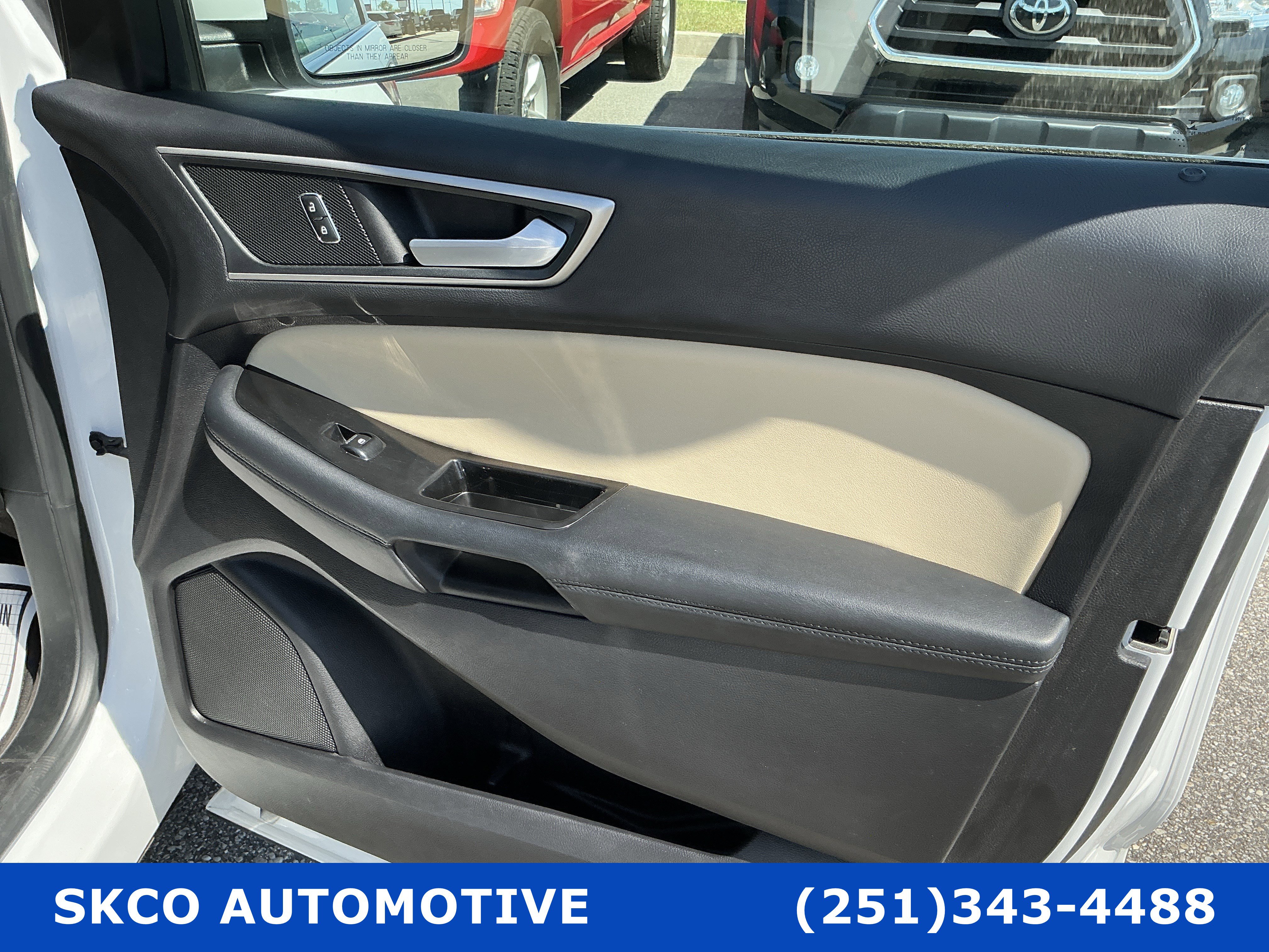 Used 2020 Ford Edge SEL AWD/4WD image 12