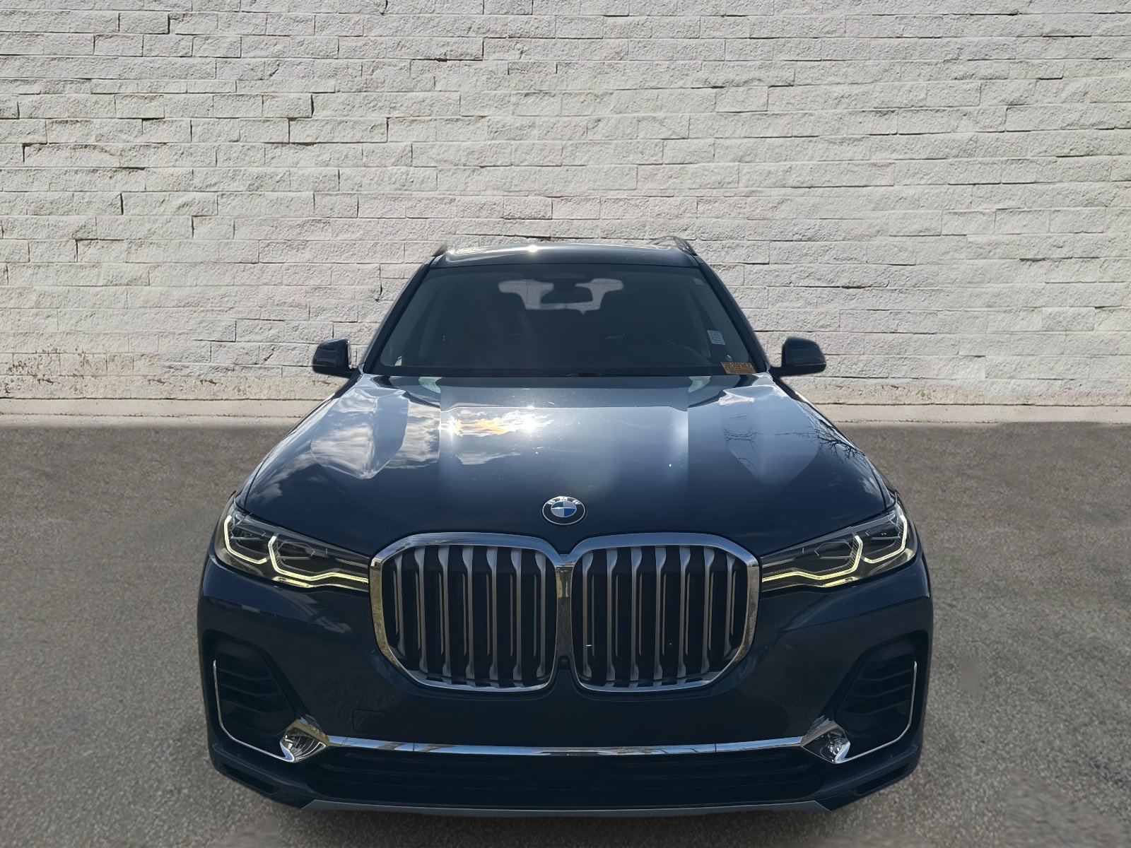 Used 2021 BMW X7 xDrive40i w/ Premium Package 2 image 8