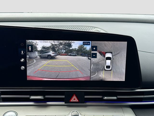 Used 2024 Hyundai Elantra Limited image 14