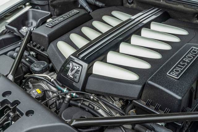 Used 2015 Rolls-Royce Ghost image 25