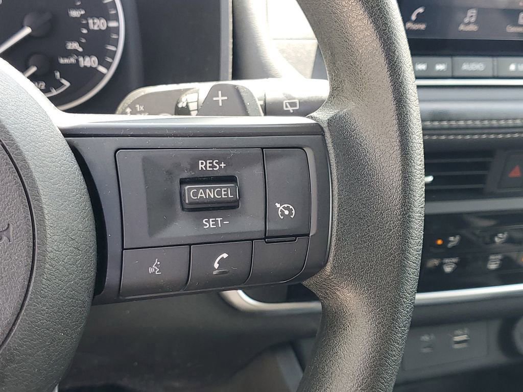 Used 2023 Nissan Rogue S FWD image 20