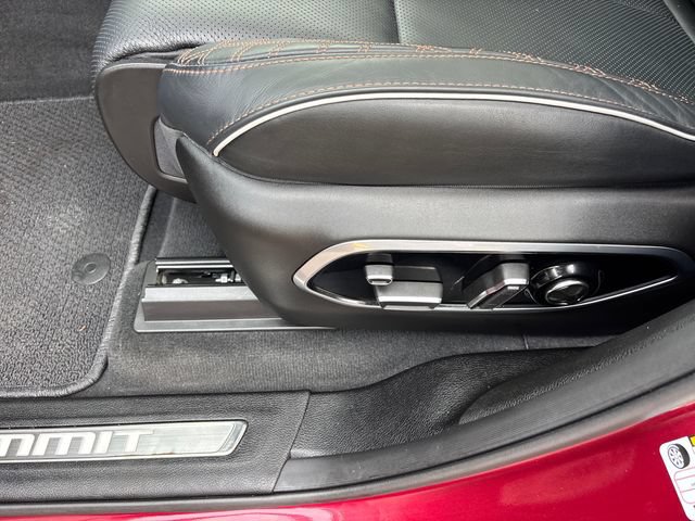 Used 2025 Jeep Grand Cherokee Summit w/ Obsidian Package AWD/4WD image 7