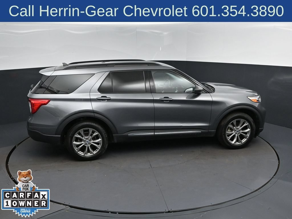 Used 2023 Ford Explorer XLT w/ Equipment Group 202A AWD/4WD image 35