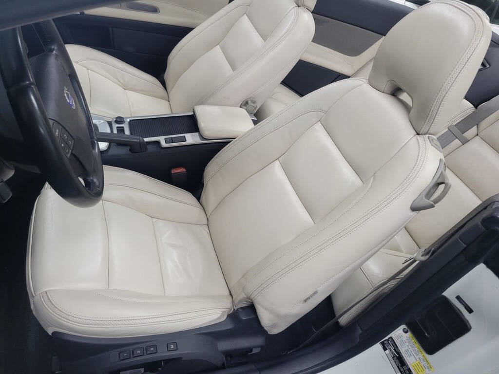 Used 2013 Volvo C70 T5 image 21