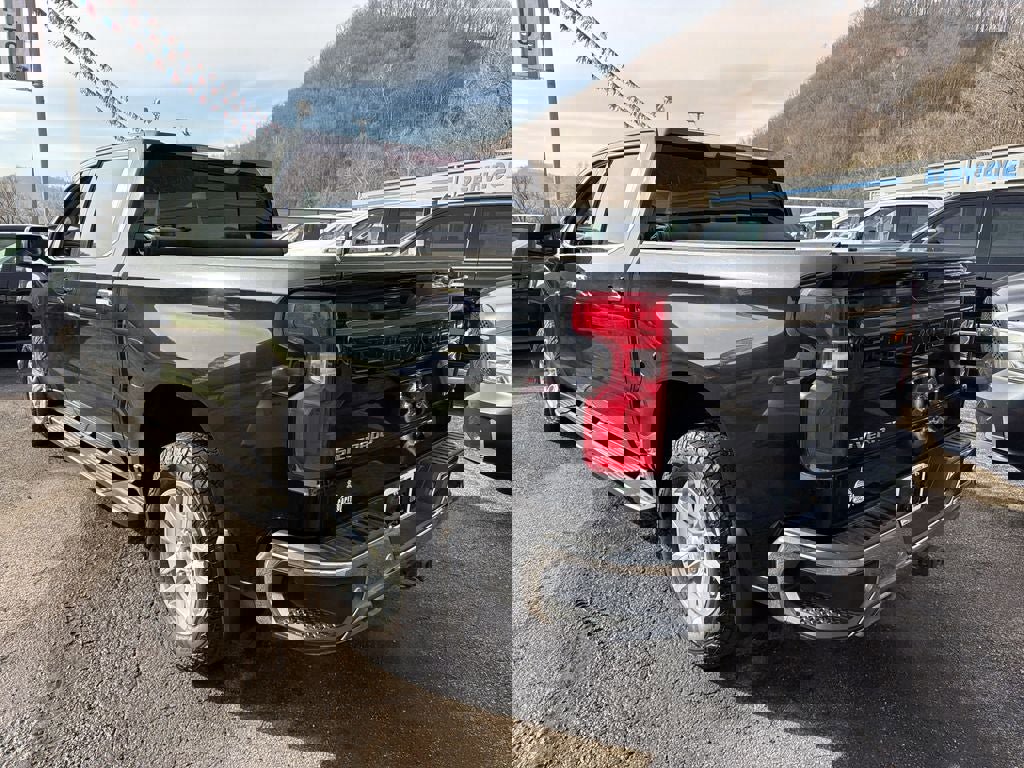 Used 2019 Chevrolet Silverado 1500 LTZ w/ LTZ Plus Package image 4