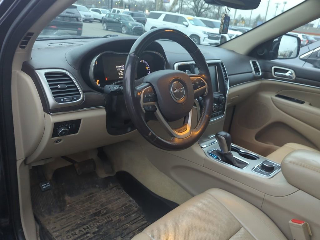 Used 2017 Jeep Grand Cherokee Overland image 8