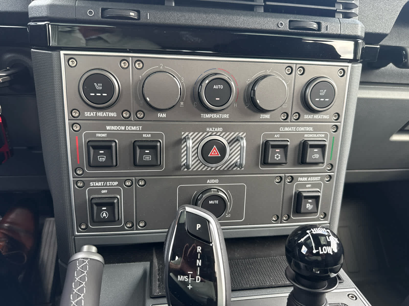 Used 2025 INEOS Grenadier Station Wagon AWD/4WD image 38