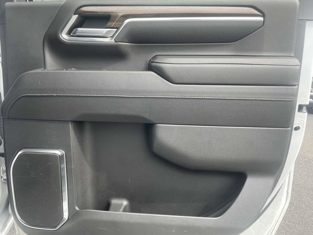 Used 2024 Chevrolet Silverado 2500 LT image 18