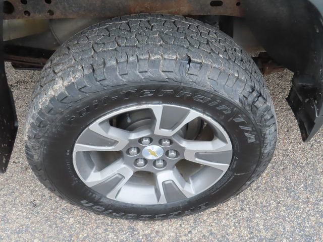 Used 2017 Chevrolet Colorado Z71 AWD/4WD image 14