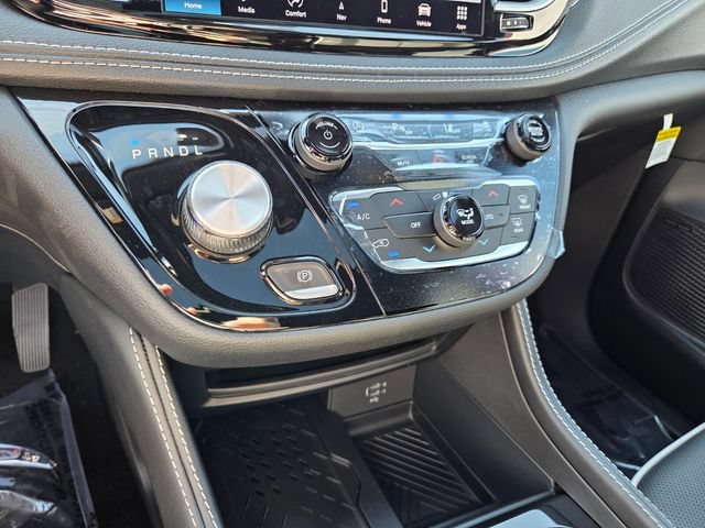 New 2027 Chrysler Pacifica Limited w/ S Appearance Package FWD image 26