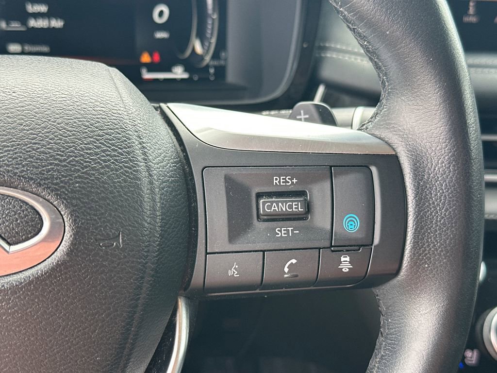 Used 2023 INFINITI QX60 Luxe w/ Performance Audio Package image 25