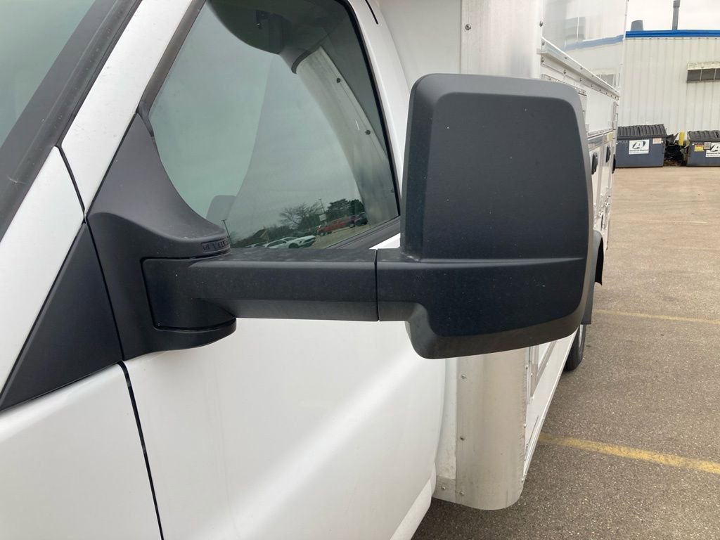 New 2026 GMC Savana 4500 w/ Power Convenience Package RWD image 9