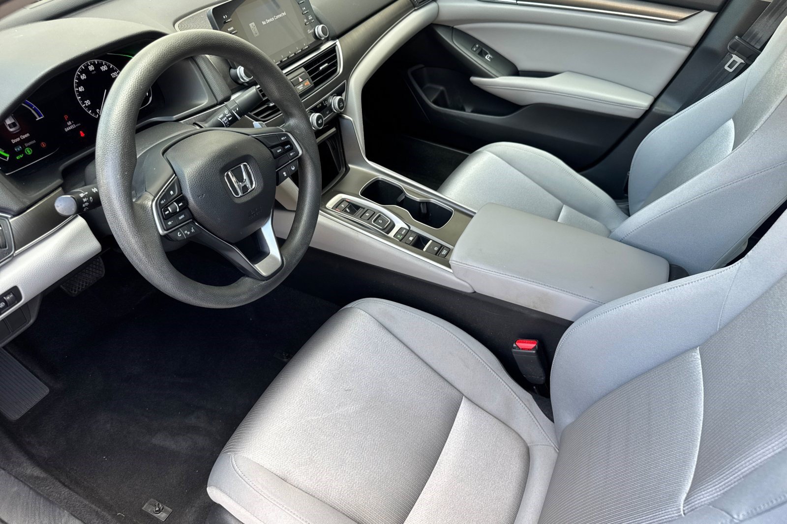 Used 2018 Honda Accord Hybrid image 4