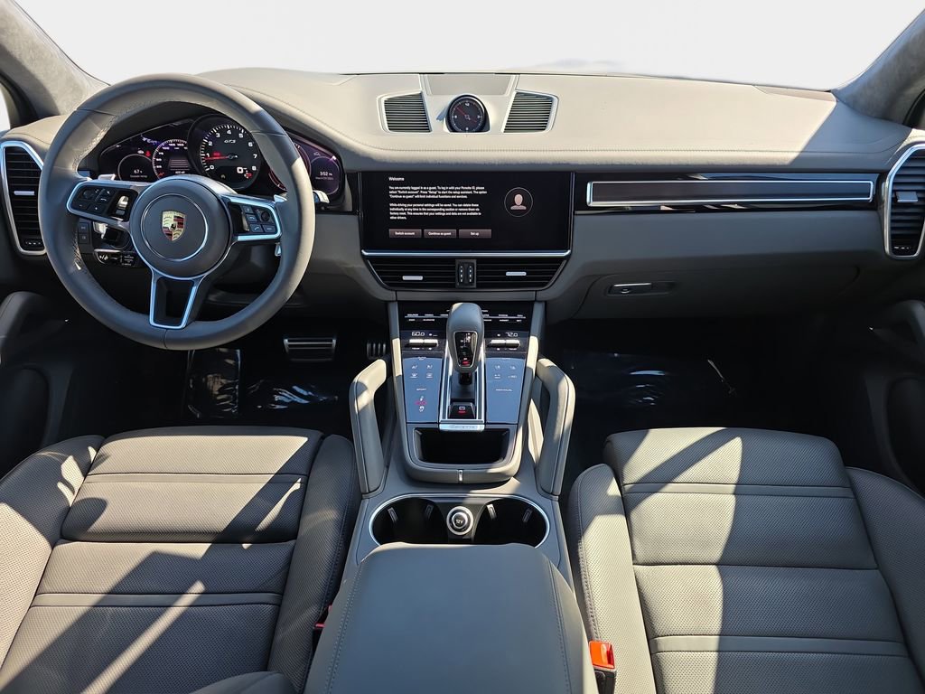 Used 2023 Porsche Cayenne GTS AWD/4WD image 10