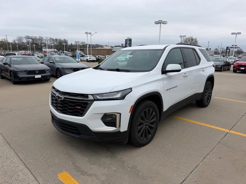 Used 2023 Chevrolet Traverse RS image 7