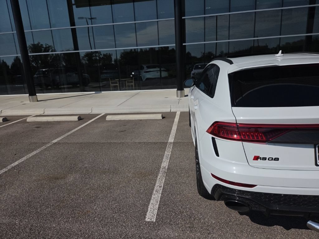 Used 2022 Audi RS Q8 AWD/4WD image 7
