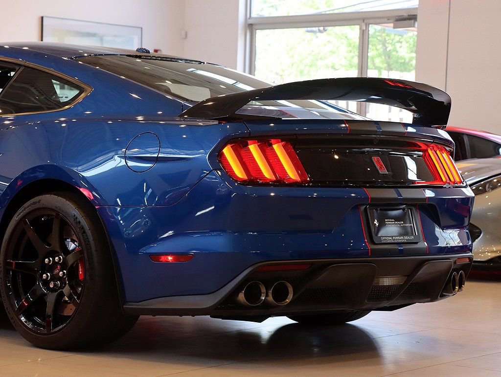 Used 2017 Ford Mustang Shelby GT350R w/ GT350R Equipment Group 920A image 30