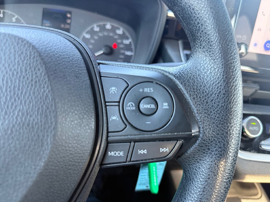 Used 2023 Toyota Corolla LE FWD image 15