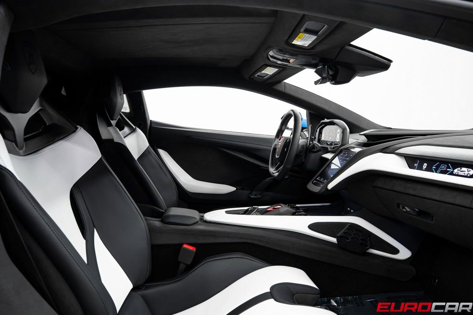 Used 2025 Lamborghini Revuelto AWD/4WD image 40