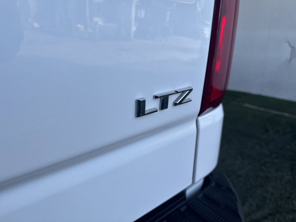 Used 2023 Chevrolet Silverado 1500 LTZ image 12